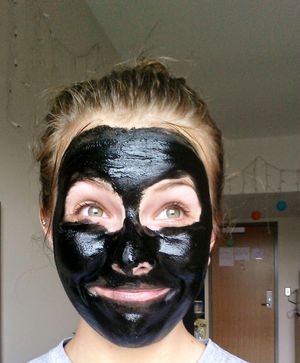 Как приготовить маску от черных точек
