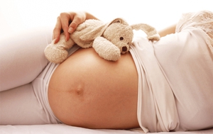 Мази во время беременности нужно применять аккуратно.