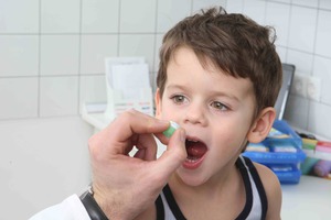 Методы приема лекарств детьми