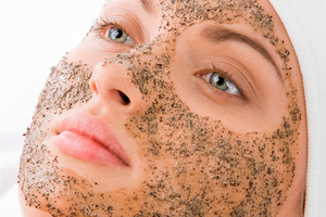 Как влияет скраб на кожу лица